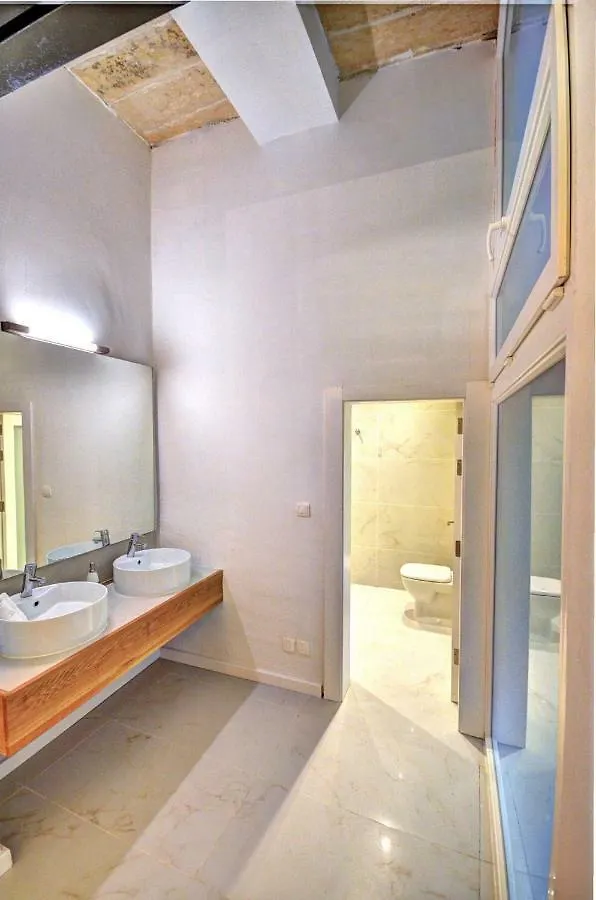 West Street Apartment Duplex Valletta